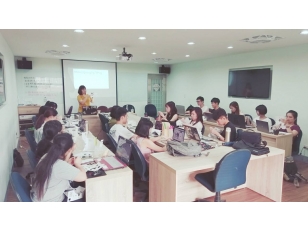 台灣國立師範大學-圖傳系互動式育樂系統設計-虛擬實境(virtual reality）課程